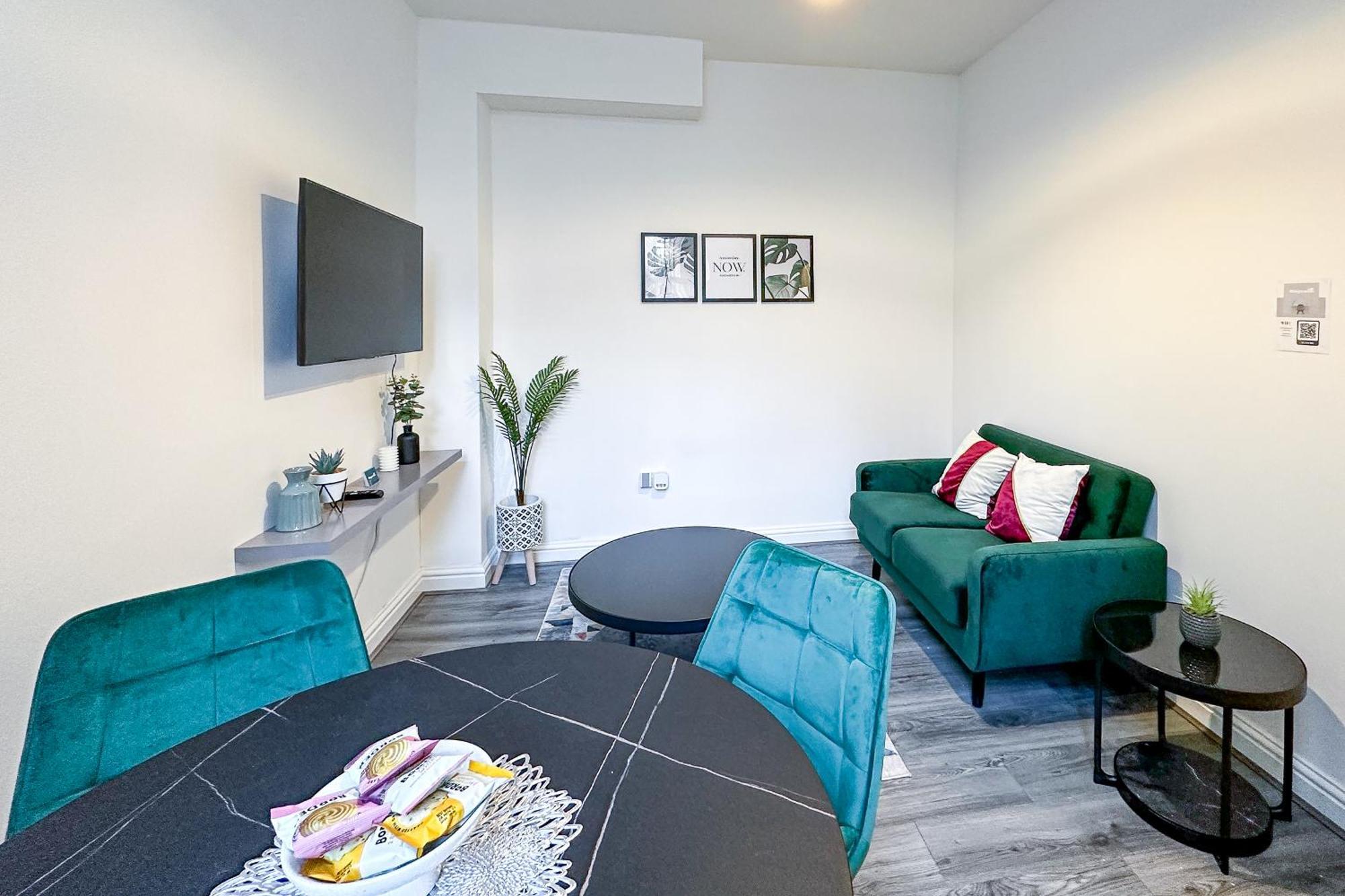Ashfield Co-Living - Private Room Self-Cater แมนเชสเตอร์ ภายนอก รูปภาพ