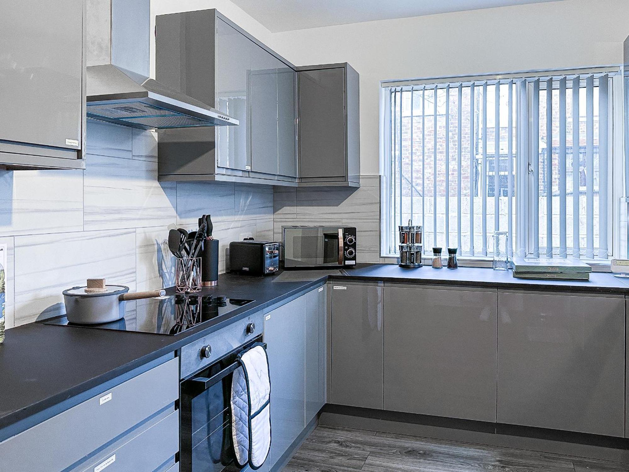 Ashfield Co-Living - Private Room Self-Cater แมนเชสเตอร์ ภายนอก รูปภาพ